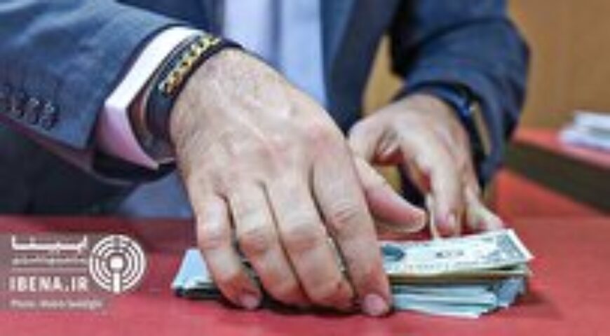 قیمت دلار و یورو در مرکز مبادله ایران؛ شنبه ۱۵ شهریور