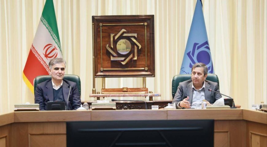 ثبات اقتصادی با کنترل تورم و مدیریت نرخ ارز به دست می‌آید/ تلاش همگانی برای آرامش مردم