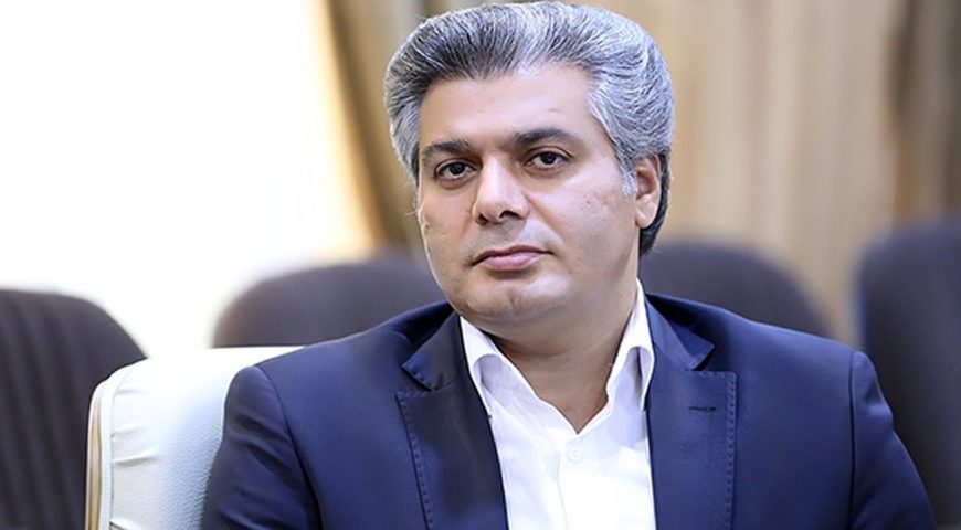 تقاضا در بازار ارز و طلا هیجانی‌ست/ استقلال بانک مرکزی برای مدیریت بازار حفظ شود