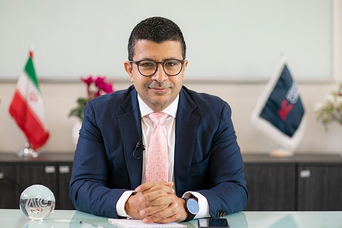 ارز چند نرخی منجر به ایجاد واحد‌های تولیدی ناکارآمد شد/ لزوم تداوم حمایت‌های معیشتی دولت