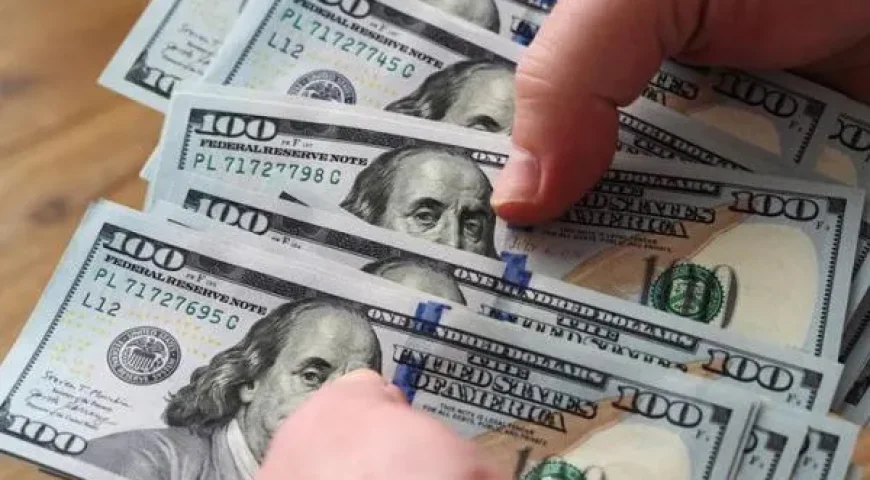 چرا دلار با تشدید تنش‌های سیاسی گران شد؟