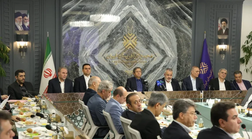 ارز مورد نیاز کالا‌های اساسی و دارو را تامین می‌کنیم/ تأمین روزانه ۱۷۵ میلیون دلار از ابتدای امسال