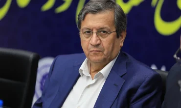 همتی: بانک مرکزی به‌موقع و با قدرت در بازار ارز مداخله خواهد کرد