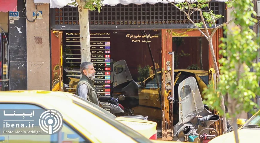 تکذیب ادعای توقف یکساله صدور مجوز صرافی‌ها/ اطلاعات دریافت‌کنندگان مجوز صرافی در دسترس عموم است