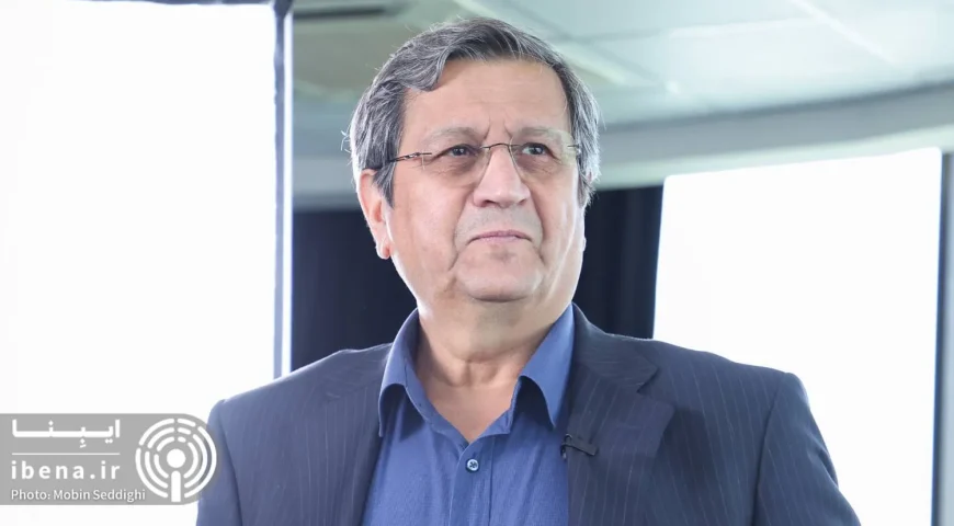 همتی: فروپاشی اقتصادی با بیانیه سیاسی محقق نمی‌شود