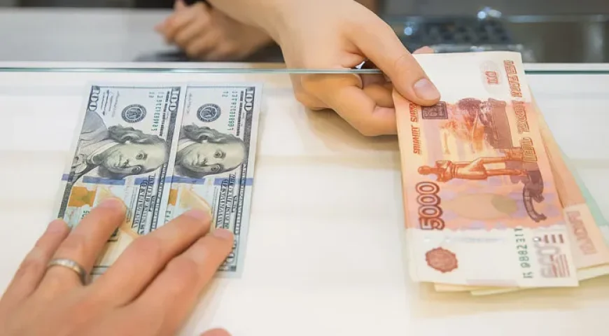 صورت‌حساب تحریم برای روبل؛ بازخوانی یک تجربه تاریخی برای ایران