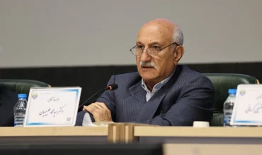 جنجال‌ها نباید مانع اجرای سیاست‌ اقتصادی بانک مرکزی شود/ تثبیت ارز رانت ایجاد می‌کند